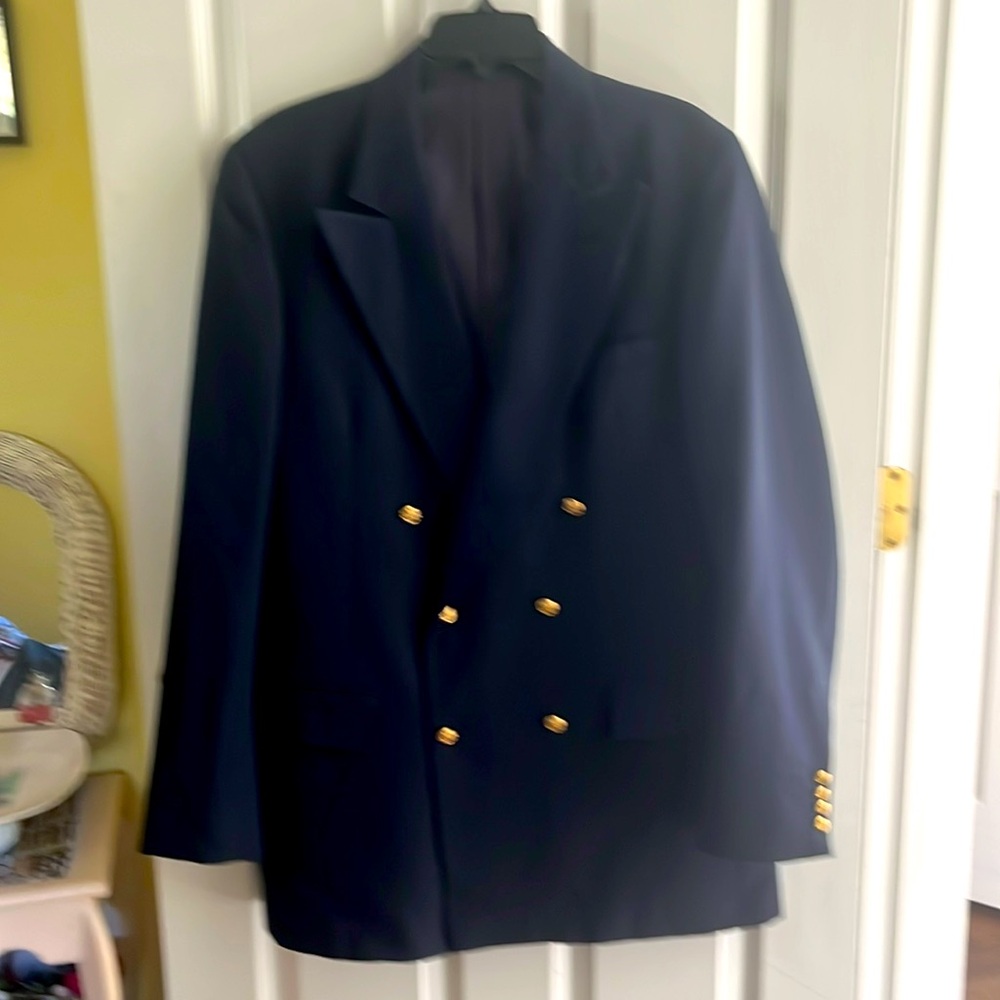 Barney’s New York Navy Blue Double Breasted Blazer. Size 42XL. Double Vent